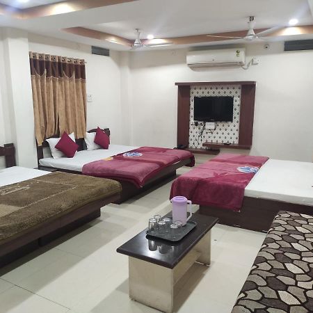 Hotel Vrandavan Palace Near Mahakal Temple Ujjain Ngoại thất bức ảnh