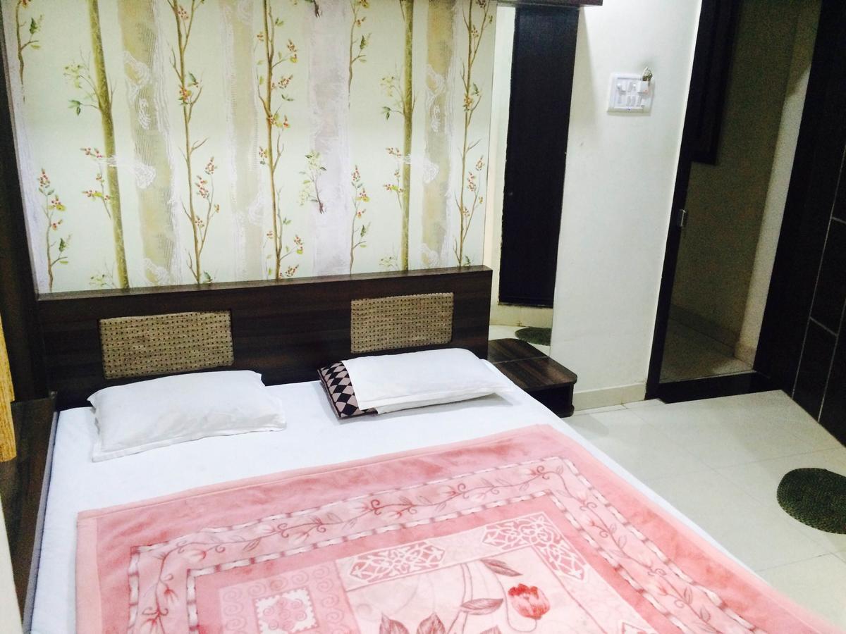 Hotel Vrandavan Palace Near Mahakal Temple Ujjain Ngoại thất bức ảnh