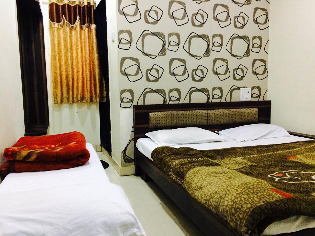 Hotel Vrandavan Palace Near Mahakal Temple Ujjain Ngoại thất bức ảnh