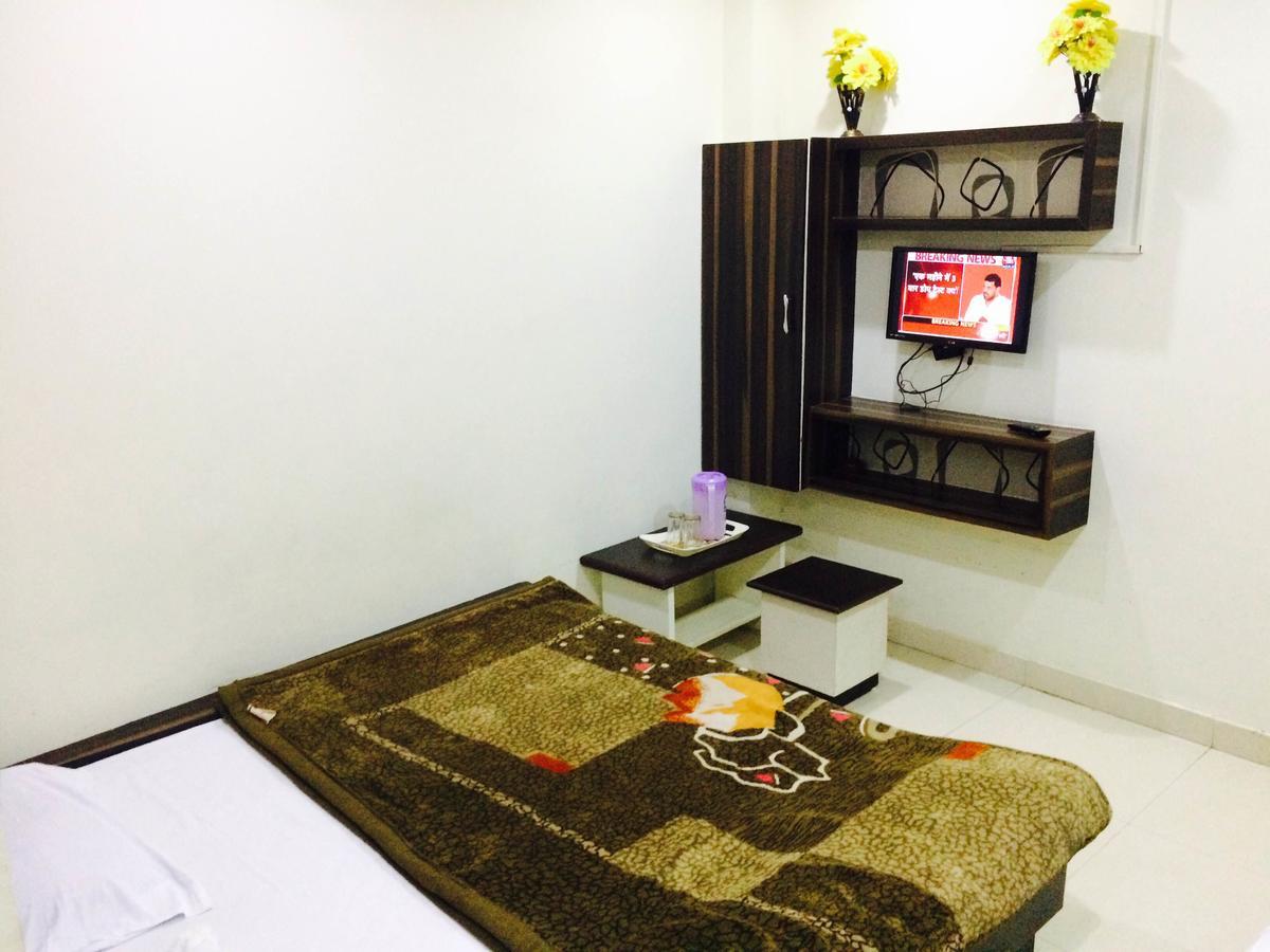 Hotel Vrandavan Palace Near Mahakal Temple Ujjain Ngoại thất bức ảnh