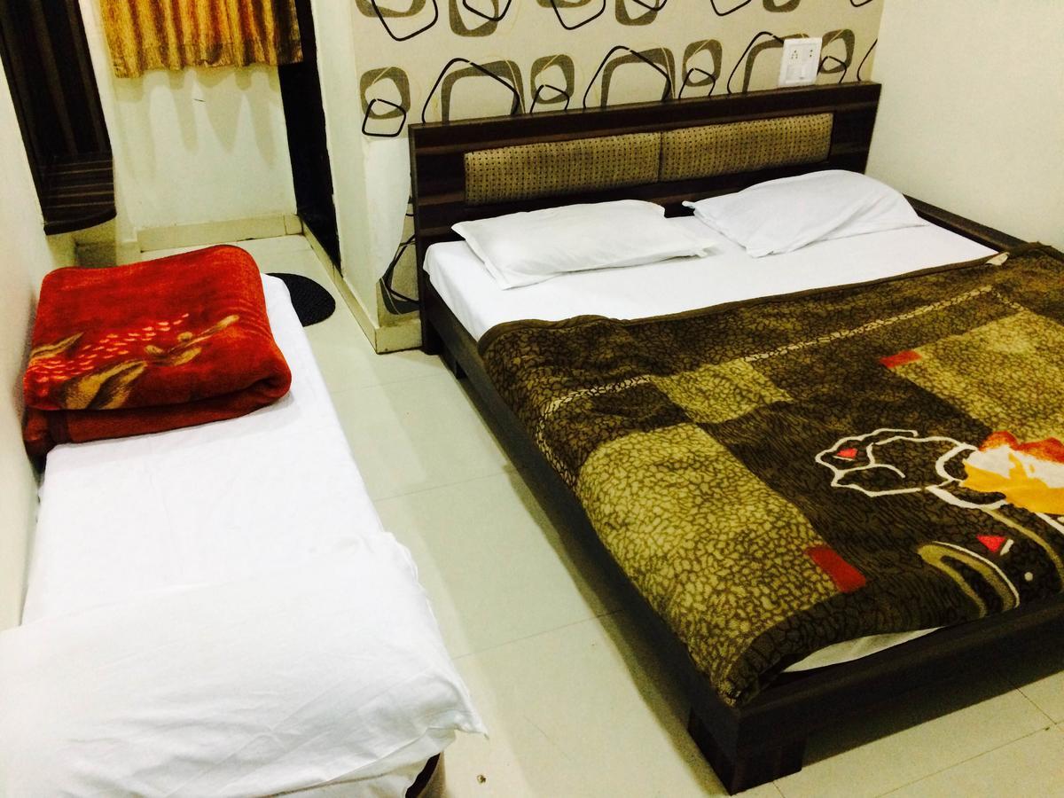 Hotel Vrandavan Palace Near Mahakal Temple Ujjain Ngoại thất bức ảnh